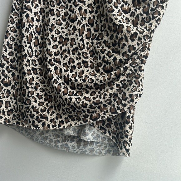 5/$25 Women's Leopard Print Dress, Form Fitting, Stretch, NWT, Medium - Picture 3 of 6